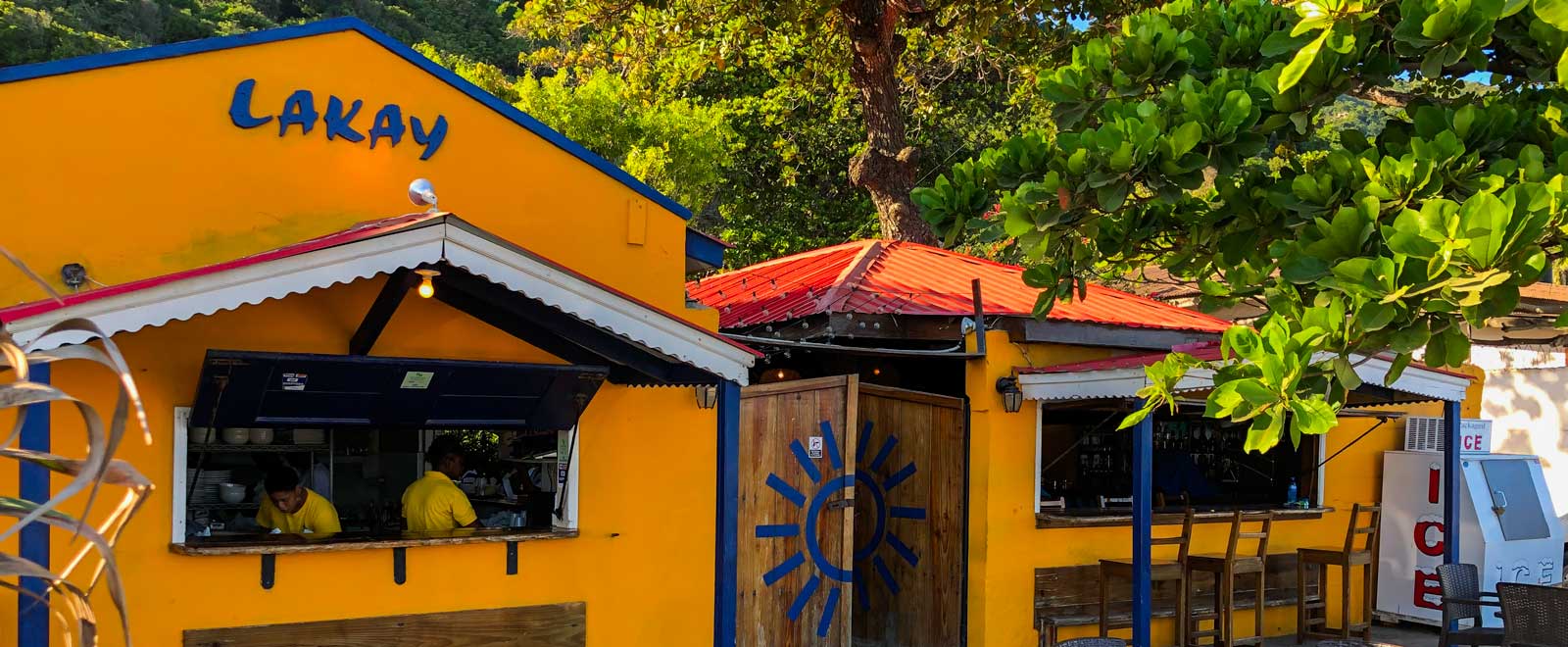 yellow restaurant building in cap-haitien