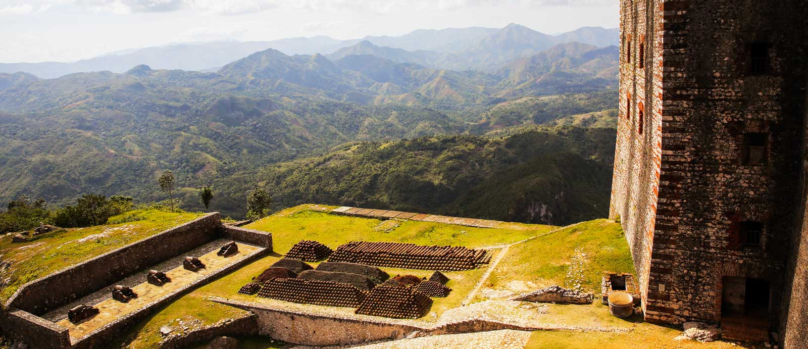 Image of citadelle Laferrière, Haiti, with mountains in background